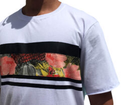 Camiseta Floral detalhes