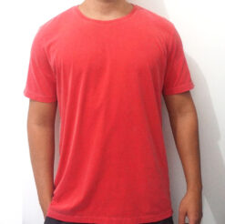 camiseta estonada vermelha